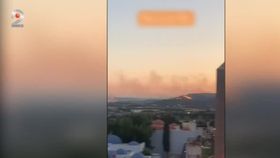 VIDEO Mii de turiști din Grecia au fost evacuați din cauza incendiilor. Vacanțele lor s-au transformat într-un coșmar